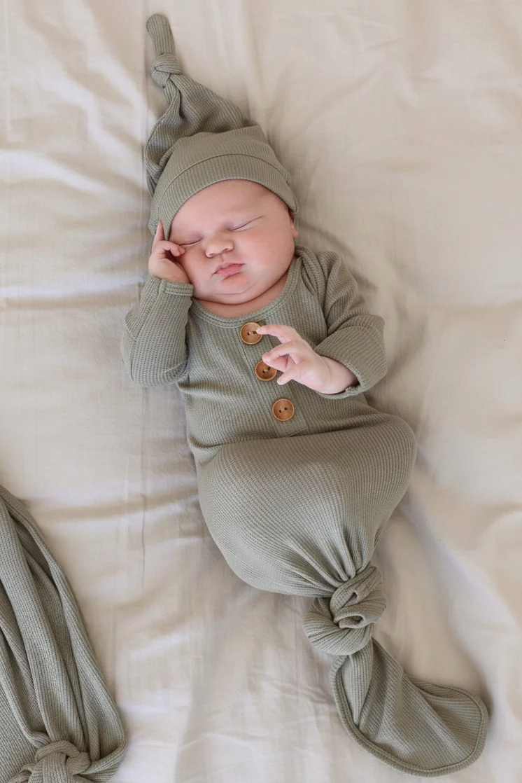 Eucalyptus Bamboo Waffle Newborn Baby Knot Gown & Hat Set - Image 6