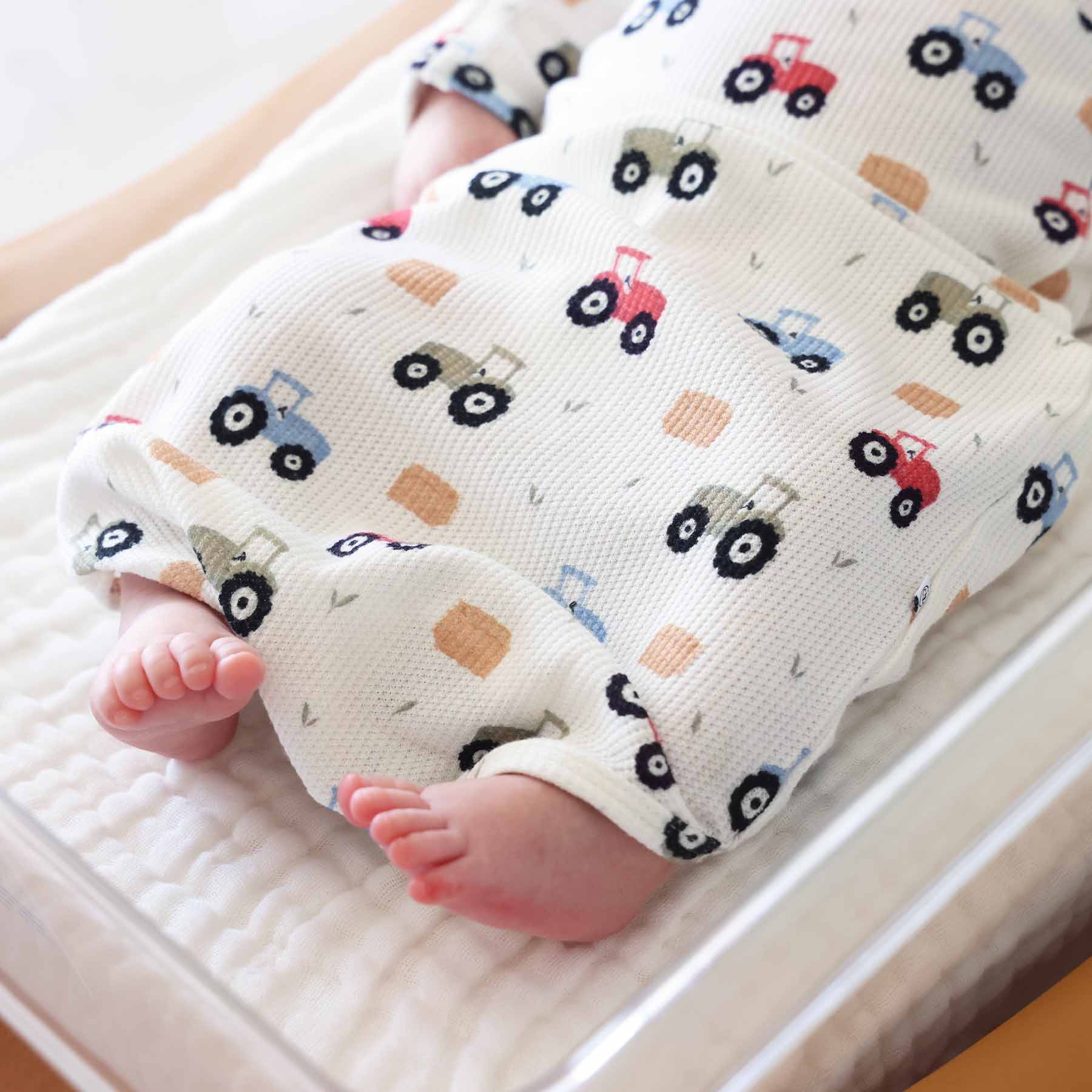 Little Farmer Bamboo Waffle Newborn Baby Knot Gown & Hat Set - Image 4