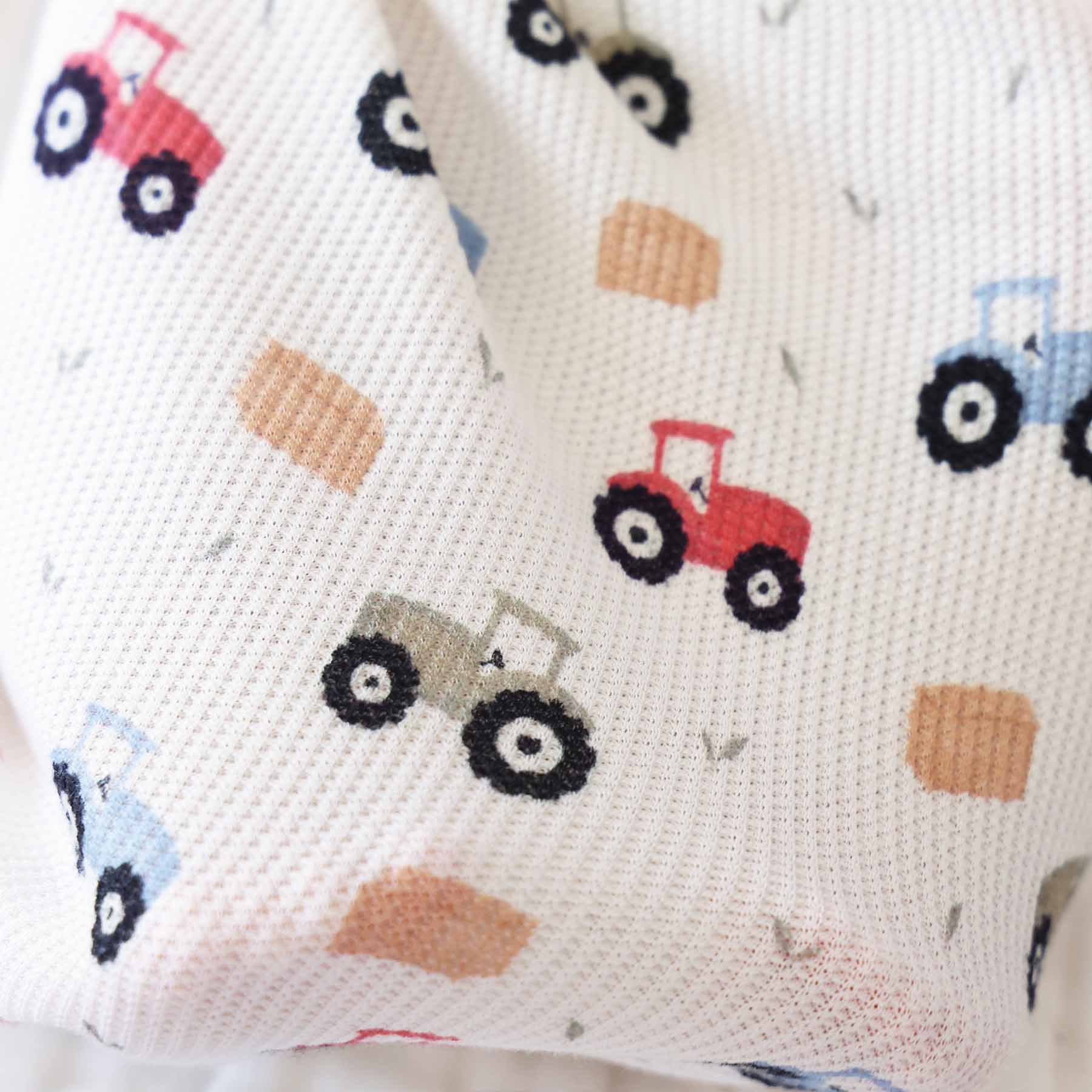 Little Farmer Bamboo Waffle Newborn Baby Knot Gown & Hat Set - Image 6
